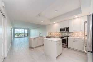125 ISLAND WAY, CLEARWATER BEACH, FL 33767 - MLS#MFRTB8493239