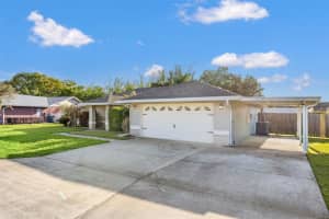 703 SCOTT LAKE VILLAGE S, LAKELAND, FL 33813 - MLS#MFRTB8493269