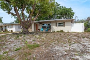 2153 POCAHONTAS DRIVE, LARGO, FL 33774 - MLS#MFRTB8493281