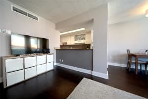 470 3RD STREET, ST PETERSBURG, FL 33701 - MLS#MFRTB8493303