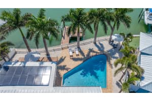 7984 1ST AVENUE, ST PETERSBURG, FL 33707 - MLS#MFRTB8493374