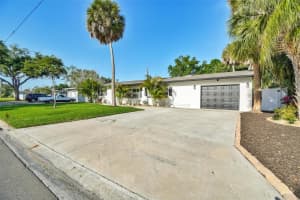 7330 17TH WAY, ST PETERSBURG, FL 33702 - MLS#MFRTB8493417