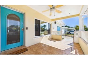 6447 17TH PLACE, ST PETERSBURG, FL 33710 - MLS#MFRTB8493445