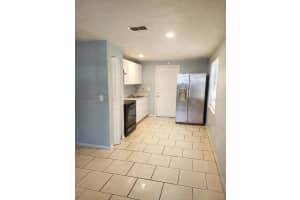 5204 45TH STREET, TAMPA, FL 33610 - MLS#MFRTB8493452