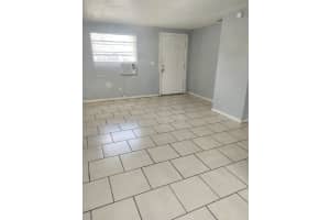 5204 45TH STREET, TAMPA, FL 33610 - MLS#MFRTB8493452