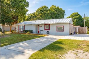2255 15TH AVENUE, VERO BEACH, FL 32962 - MLS#MFRTB8493480