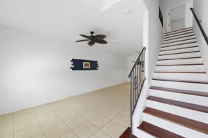 4118 WOODACRE LANE, TAMPA, FL 33624 - MLS#MFRTB8493523