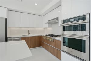 400 CENTRAL AVENUE, ST PETERSBURG, FL 33701 - MLS#MFRTB8493537