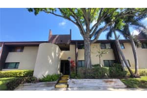 875 VILLAGE DRIVE, ST PETERSBURG, FL 33716 - MLS#MFRTB8493566