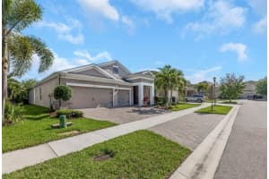 6916 NEOPOLITAN COURT, APOLLO BEACH, FL 33572 - MLS#MFRTB8493573