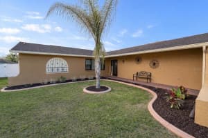 7051 LEXINGTON CIR, BROOKSVILLE, FL 34602 - MLS#MFRTB8493613