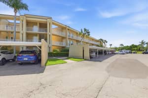 225 COUNTRY CLUB DRIVE, LARGO, FL 33771 - MLS#MFRTB8493620