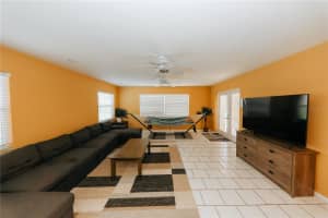 5211 24TH AVENUE DRIVE, BRADENTON, FL 34209 - MLS#MFRTB8493637