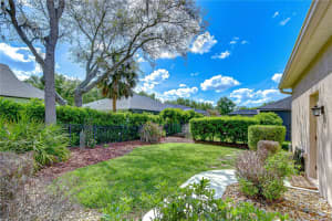 5725 EAGLEMOUNT CIRCLE, LITHIA, FL 33547 - MLS#MFRTB8493668