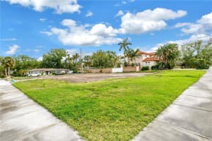 SNELL ISLE BLVD NE, ST PETERSBURG, FL 33704 - MLS#MFRTB8493681