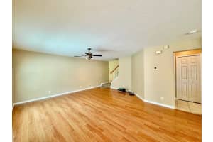 160 COQUINA BAY DRIVE, ST PETERSBURG, FL 33705 - MLS#MFRTB8493760