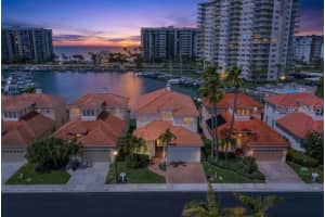 1624 SAND KEY ESTATES COURT, CLEARWATER BEACH, FL 33767 - MLS#MFRTB8493773
