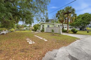 104 52ND AVENUE PLAZA, BRADENTON, FL 34207 - MLS#MFRTB8493811