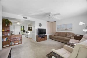 1130 LAKE PARKER AVENUE, LAKELAND, FL 33805 - MLS#MFRTB8493818