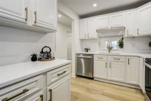 460 PAULA DRIVE, DUNEDIN, FL 34698 - MLS#MFRTB8493822
