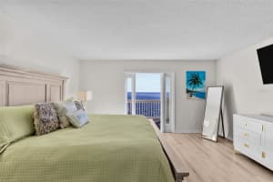 5026 COQUINA KEY DRIVE, ST PETERSBURG, FL 33705 - MLS#MFRTB8493857
