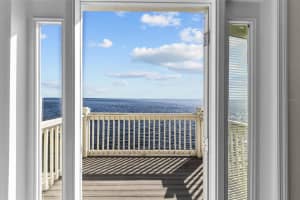 5026 COQUINA KEY DRIVE, ST PETERSBURG, FL 33705 - MLS#MFRTB8493857