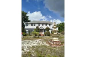 15 LAKE HOWARD DRIVE, WINTER HAVEN, FL 33880 - MLS#MFRTB8493899
