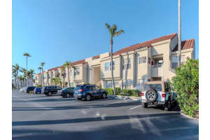 6100 Bahia Del Mar Cir #102, ST PETERSBURG