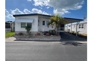 57 Royal Palm Cir, LARGO