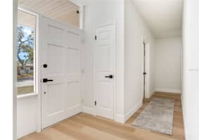 2753 VALENCIA DRIVE, SARASOTA, FL 34239 - MLS#MFRTB8493972