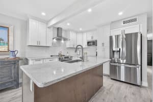 6747 CAPE HATTERAS WAY, ST PETERSBURG, FL 33702 - MLS#MFRTB8493977