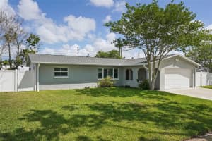 13133 DORCHESTER DRIVE, SEMINOLE, FL 33776 - MLS#MFRTB8494078