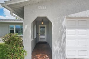 13133 DORCHESTER DRIVE, SEMINOLE, FL 33776 - MLS#MFRTB8494078