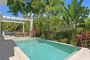 325 22ND AVENUE, ST PETERSBURG, FL 33704 - MLS#MFRTB8494085