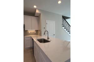 7789 93RD STREET, SEMINOLE, FL 33777 - MLS#MFRTB8494087