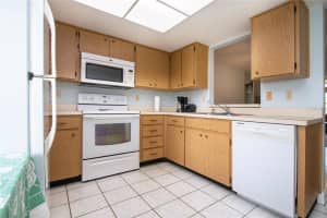 2017 HULLHOUSE DRIVE, SUN CITY CENTER, FL 33573 - MLS#MFRTB8494171