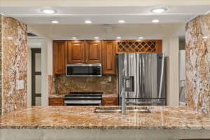 450 GULFVIEW BOULEVARD, CLEARWATER BEACH, FL 33767 - MLS#MFRTB8494206