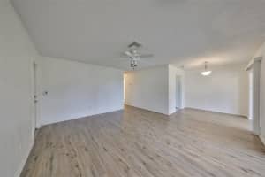 431 GLOUCESTER BOULEVARD, SUN CITY CENTER, FL 33573 - MLS#MFRTB8494215