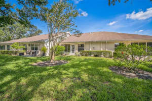 2404 Old Nantucket Ct #57 Sun City Center, FL 33573 - Off Market