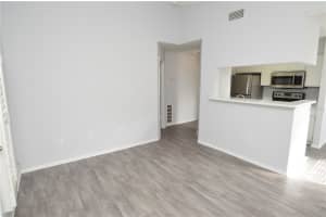 8641 FANCY FINCH DRIVE, TAMPA, FL 33614 - MLS#MFRTB8494266