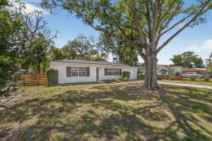 1465 PARKWOOD STREET, CLEARWATER, FL 33755 - MLS#MFRTB8494298