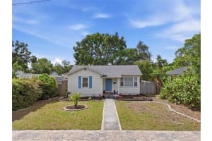 4348 8th Ave N, ST PETERSBURG