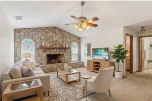 215 SANTA ROSA DRIVE, WINTER HAVEN, FL 33884 - MLS#MFRTB8494313