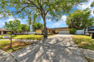 10320 OUT ISLAND DRIVE, TAMPA, FL 33615 - MLS#MFRTB8494404