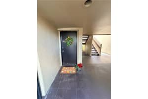 720 VILLAGE DRIVE, ST PETERSBURG, FL 33716 - MLS#MFRTB8494448