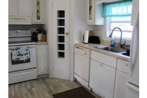 47 THATCH PALM STREET, LARGO, FL 33770 - MLS#MFRTB8494459