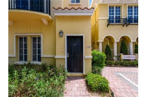 112 BEACH HAVEN LANE, TAMPA, FL 33609 - MLS#MFRTB8494485