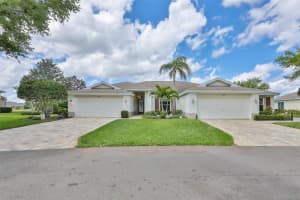 2261 BROOKFIELD GREENS CIRCLE, SUN CITY CENTER, FL 33573 - MLS#MFRTB8494515