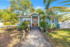 201 35TH AVENUE, ST PETERSBURG, FL 33704 - MLS#MFRTB8494517
