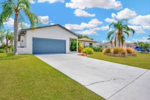 721 EAGLE LANE, APOLLO BEACH, FL 33572 - MLS#MFRTB8494549